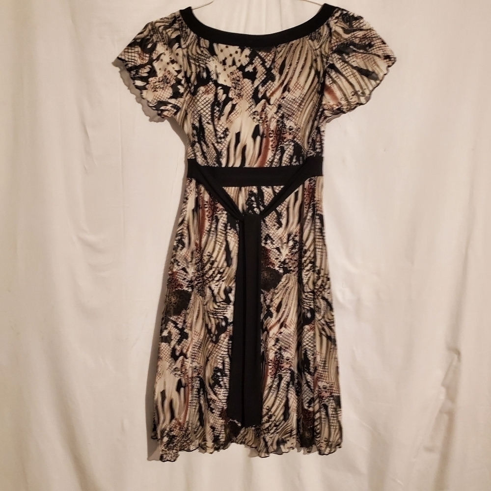NEW DIRECTIONS DRESS - Picture 4 of 7